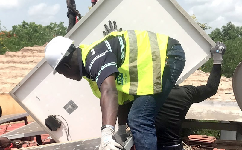 Formation sur les Mini Centrales Photovoltaïques : Immersion pratique à Sotouboua